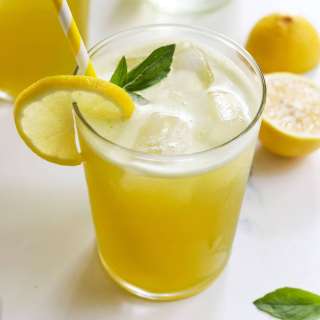 Fresh Basil Lemonade