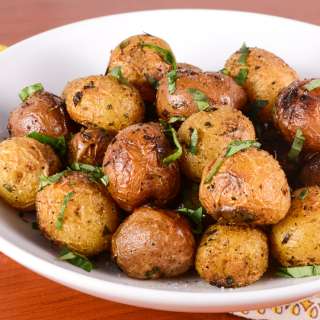 Roasted Baby Potatoes with Herbs