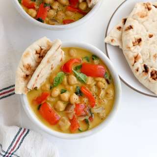 Thai Chickpea Curry (Quick & Easy)