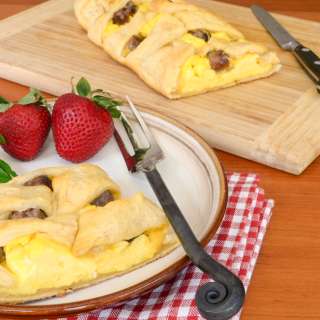 Sausage Cheddar Breakfast Braid
