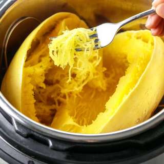 Instant Pot Spaghetti Squash (in 7 minutes!)