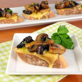 Cheesy Mushroom Crostini