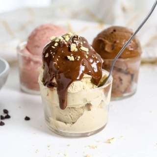Vegan Chocolate Sauce (only 3 ingredients!)
