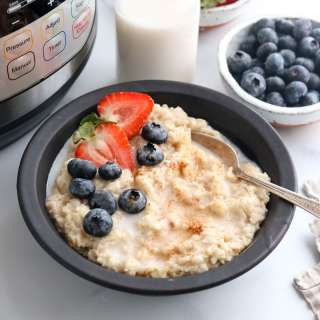 Instant Pot Oatmeal (Fool Proof!)