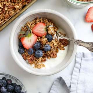 Healthy Granola (Oil-free!)