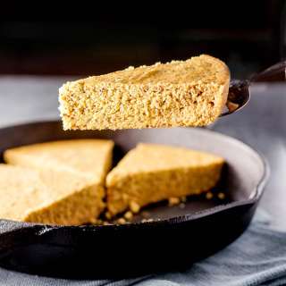 Vegan Skillet "Cornbread"