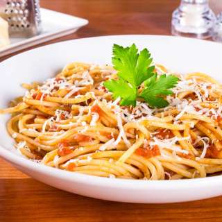 Spaghetti with Butter-Roasted Tomato Sauce