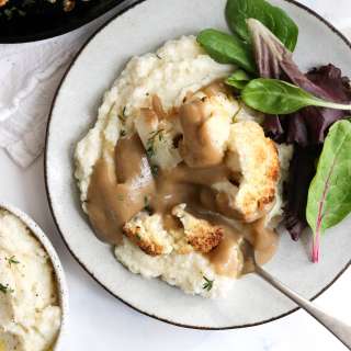 Vegan Thanksgiving Recipes: Whole Roasted Cauliflower