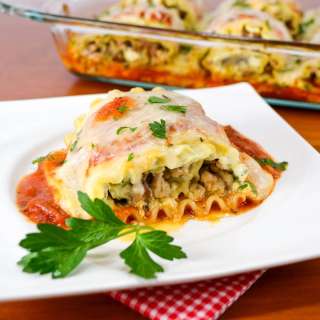 Chicken and Sausage Lasagna Roll-Ups