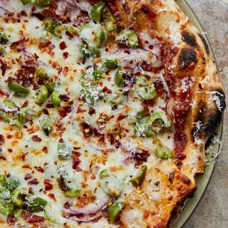 Green Olive and Onion Pizza