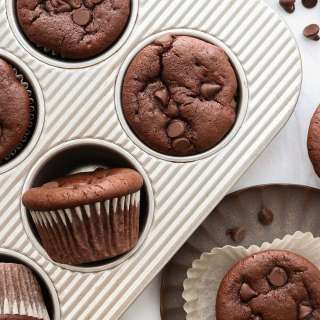 Healthy Chocolate Muffins (with Pumpkin!)