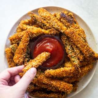 Crispy Baked Zucchini Fries