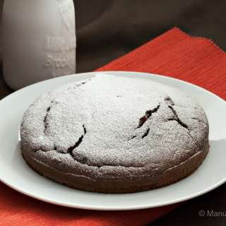 Eggless Chocolate Cake