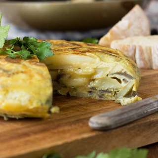The best Spanish omelette recipe (just 5 ingredients)