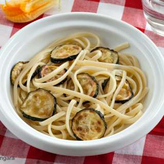 Pasta with Fried Zucchini