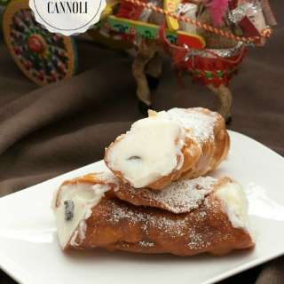 SICILIAN CANNOLI - CANNOLI SICILIANI