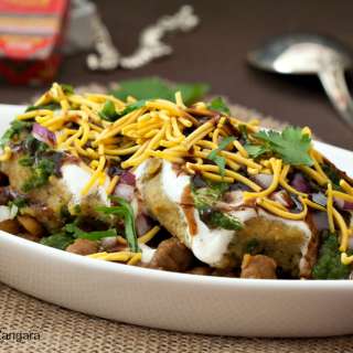 Aloo Tikki Chaat