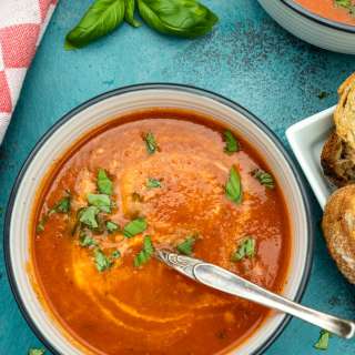 30-Minute Instant Pot Tomato Soup (With Stovetop Version!)