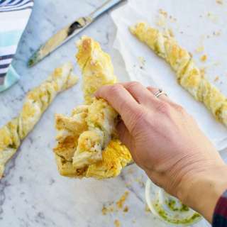 4-ingredient Cheese Twists With Pesto (Supermarket Copycat)
