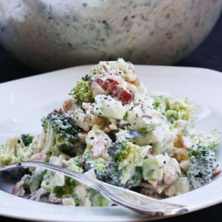 Broccoli, bacon & apple salad