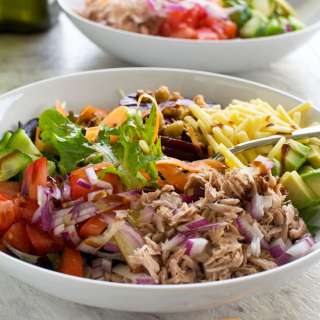 Our Favourite Easy Tuna Salad (10-minute Dinner)