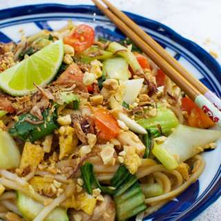 The Best Indonesian Noodles (Mee Goreng)