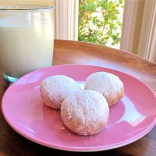 Rena Carasso's Kourabiedes - Greek Butter Cookies