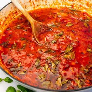 The Best Italian Marinara Sauce Recipe (That's So Easy To Make!)