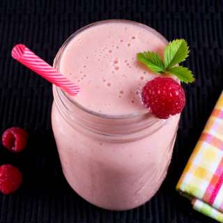 Raspberry Peach Smoothie