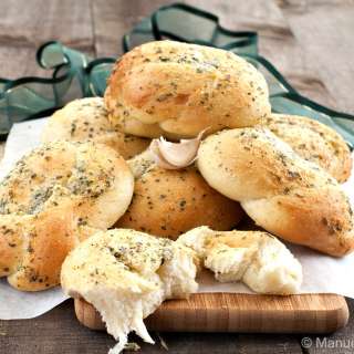 Garlic Knots