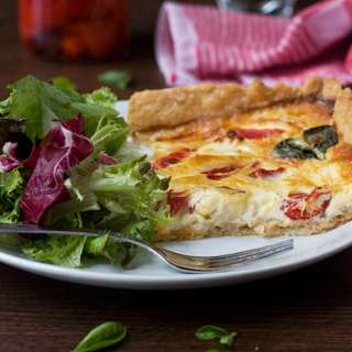 Easy Red Pepper And Feta Quiche (Mediterranean Quiche)