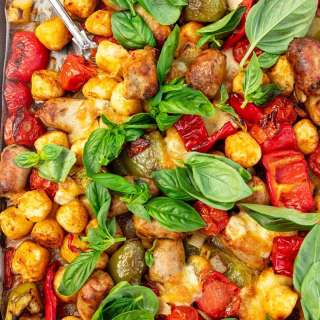Sheet Pan Gnocchi With Sausage, Peppers And Tomatoes (30 Minutes!)