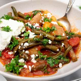 Fasolakia (Greek Green Beans And Potatoes)