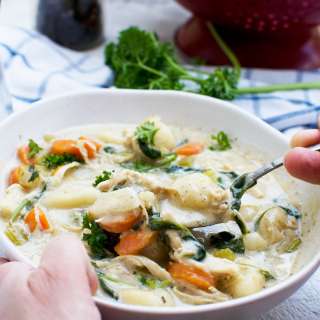 Easy Crockpot Chicken Gnocchi Soup (Olive Garden Copycat)
