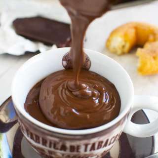 How To Make Thick Italian Hot Chocolate (5 minutes, 4 Ingredients)