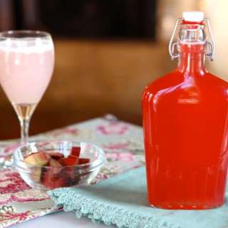 Homemade Rhubarb Syrup