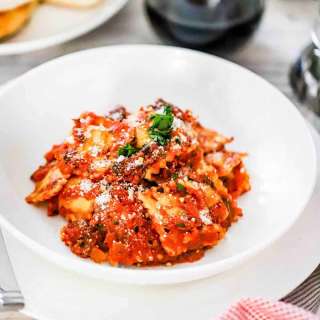 Easy Ravioli with Creamy Basil-Tomato Sauce
