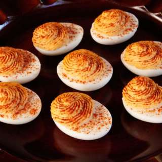 Hummus Sriracha Deviled Eggs