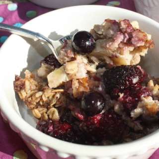 Baked Oatmeal Gluten-Free with Mixed Berries