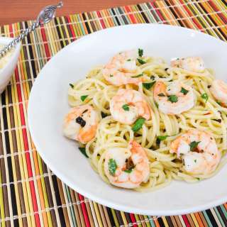 Fresh Herb and Garlic Pasta with Shrimp