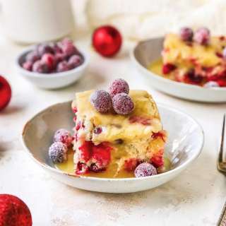 Cranberry Christmas Cake