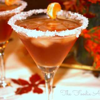 Cranberry Amaretto Kiss Cocktail