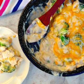 Cheesy Chicken and Broccoli Casserole