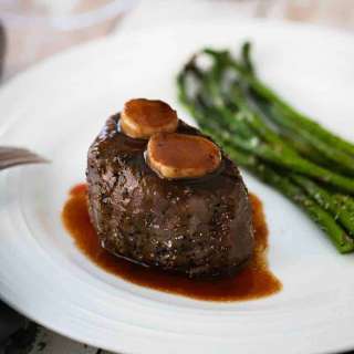 Filet Mignon with Classic Bordelaise Sauce