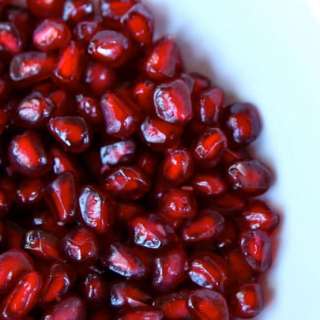 How to Seed and Juice a Pomegranate