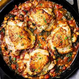 Tuscan Chicken with White Beans and Spinach