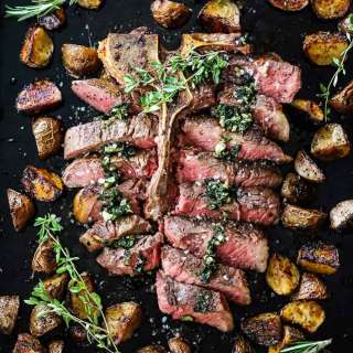 Bistecca alla Fiorentina (Italian-Style Porterhouse)