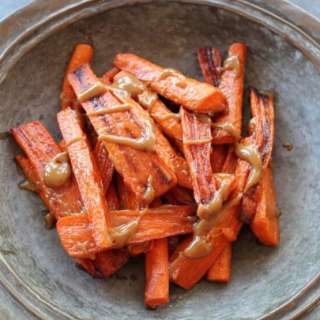 Tahini-Glazed Roasted Carrots