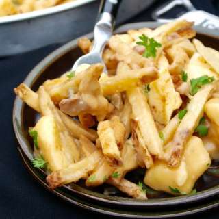 Easy Poutine Recipe With Gravy Fries