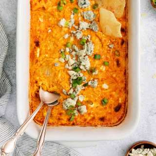 Baked Buffalo Chicken Dip